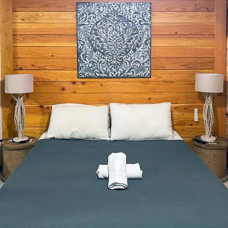 Le Jardin De Celina Bed & Breakfast Valensole Exterior foto