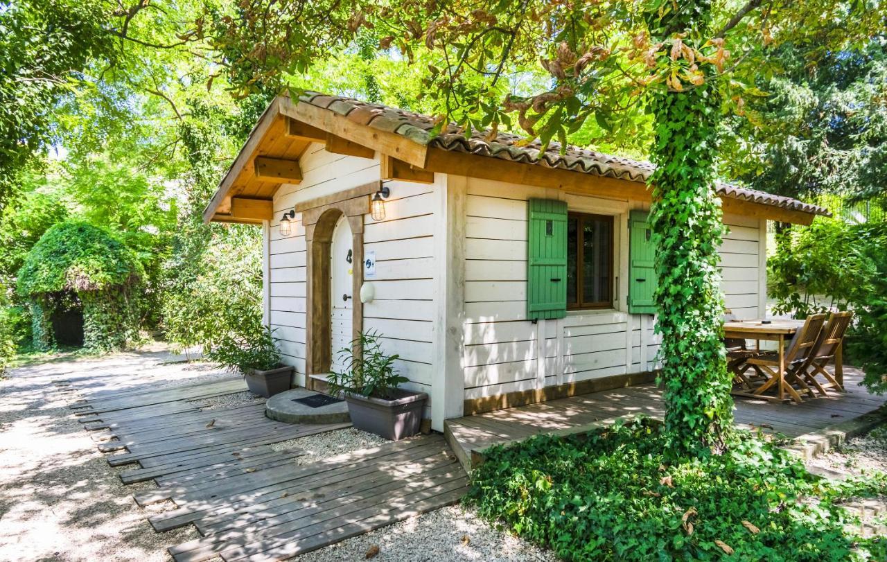 Le Jardin De Celina Bed & Breakfast Valensole Exterior foto