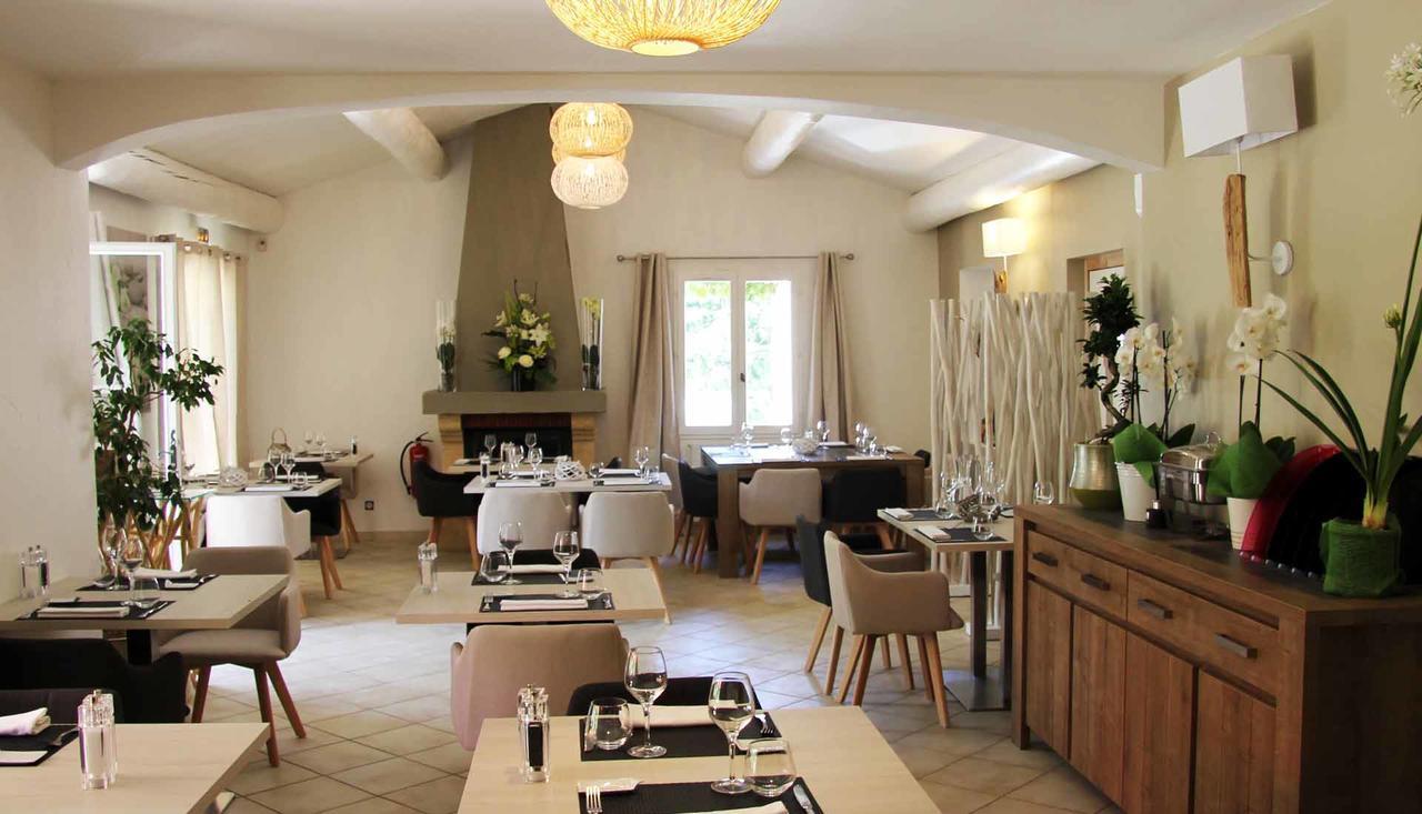 Le Jardin De Celina Bed & Breakfast Valensole Exterior foto