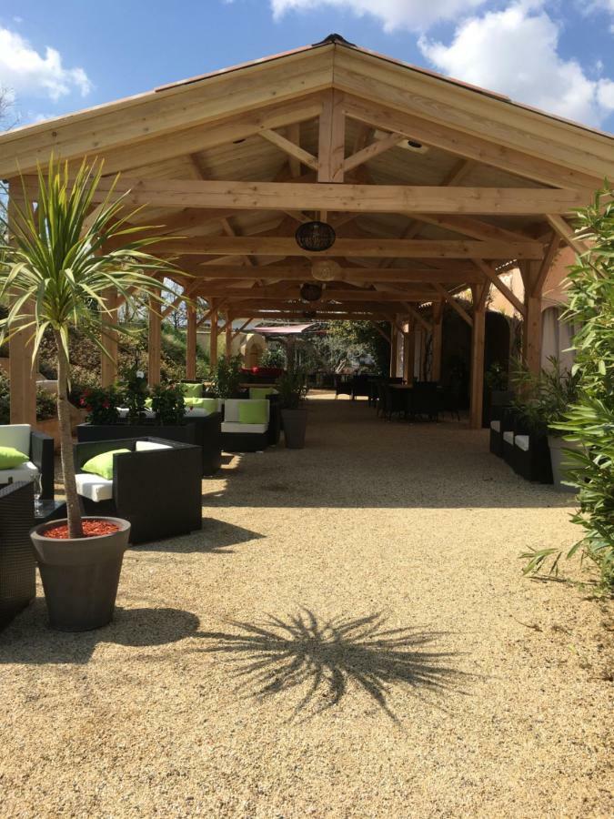 Le Jardin De Celina Bed & Breakfast Valensole Exterior foto